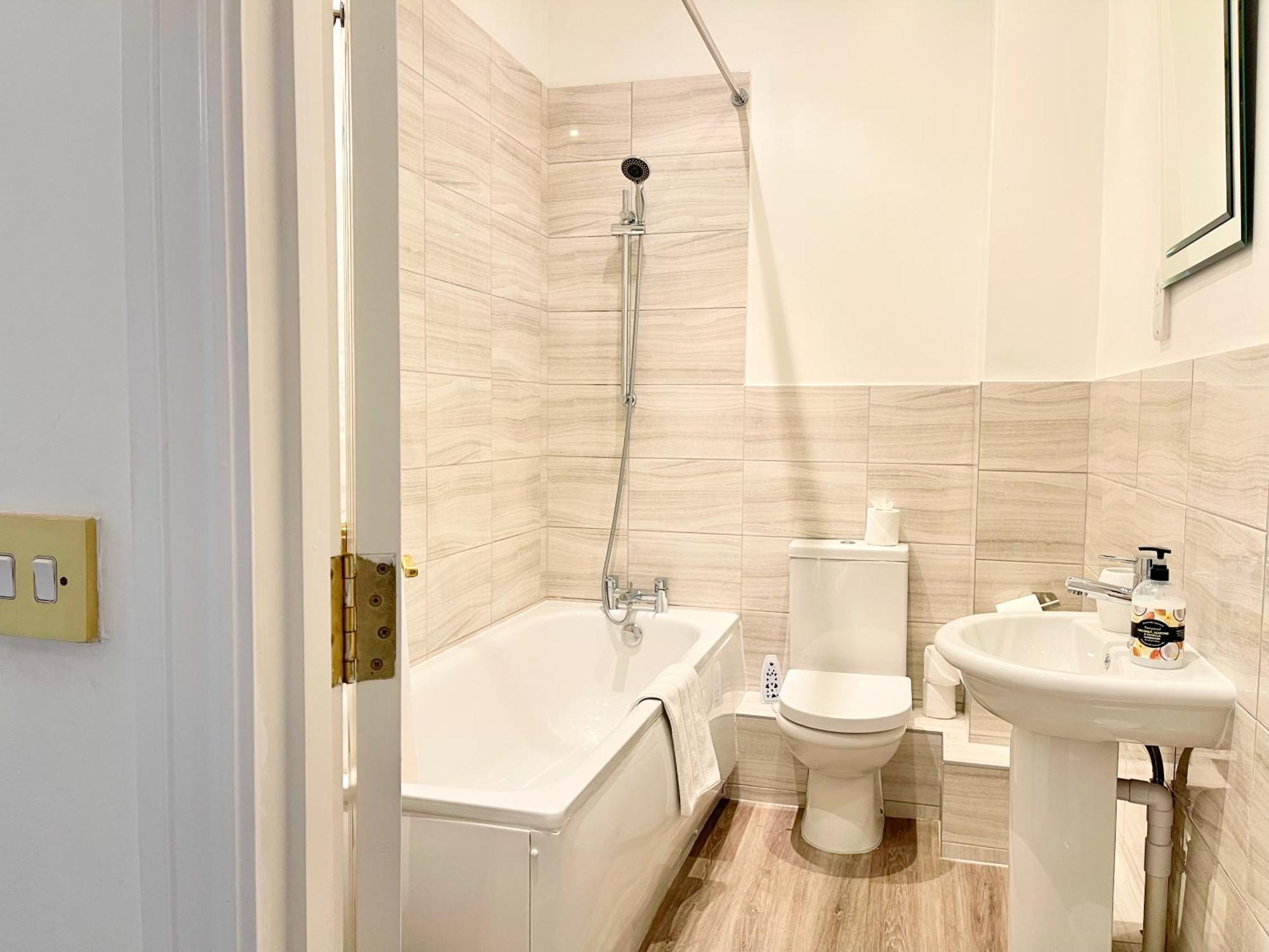 St Andrews Apartments Maidstone Ngoại thất bức ảnh