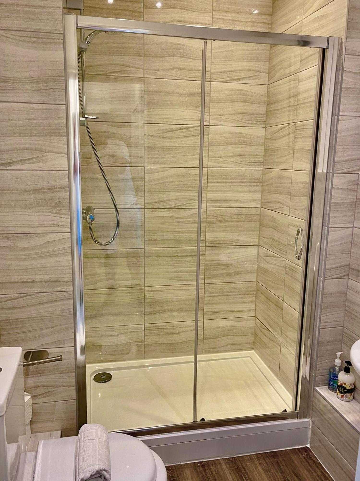 St Andrews Apartments Maidstone Ngoại thất bức ảnh